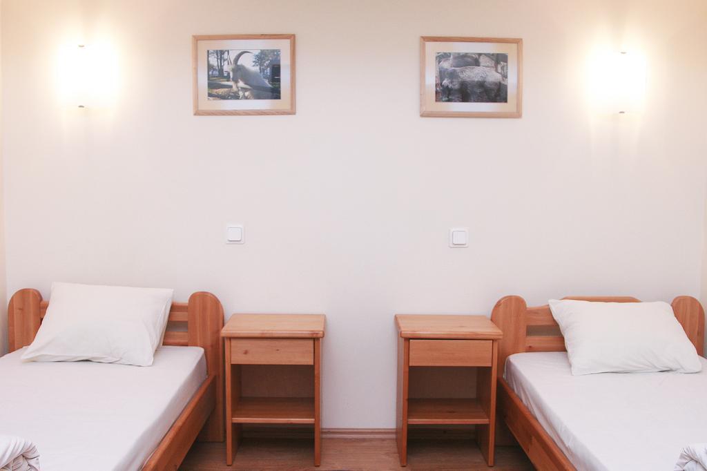 Sajutu Parka Hostelis Valmiera Chambre photo
